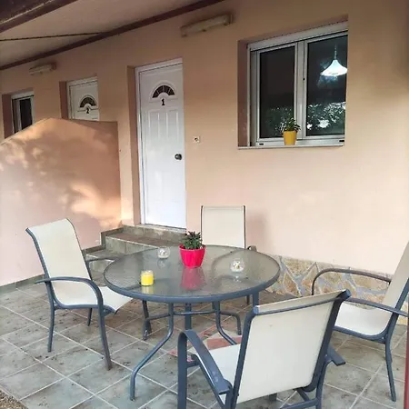 Apartment Romvi Village