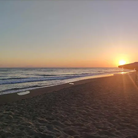 Romvi Village * Amaliada